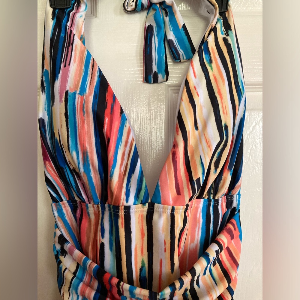 New One piece multi colored halter neck swimsuit - Picture 2 of 6
